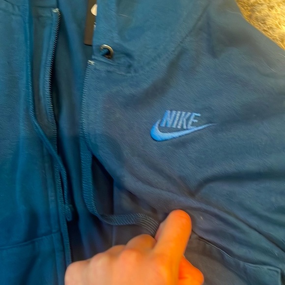 Nike cropped hooded zip up jacket XS - Picture 4 of 4